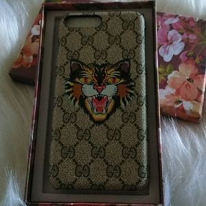 ****Sold****Angry Cat Applique iPhone 7/8 plus